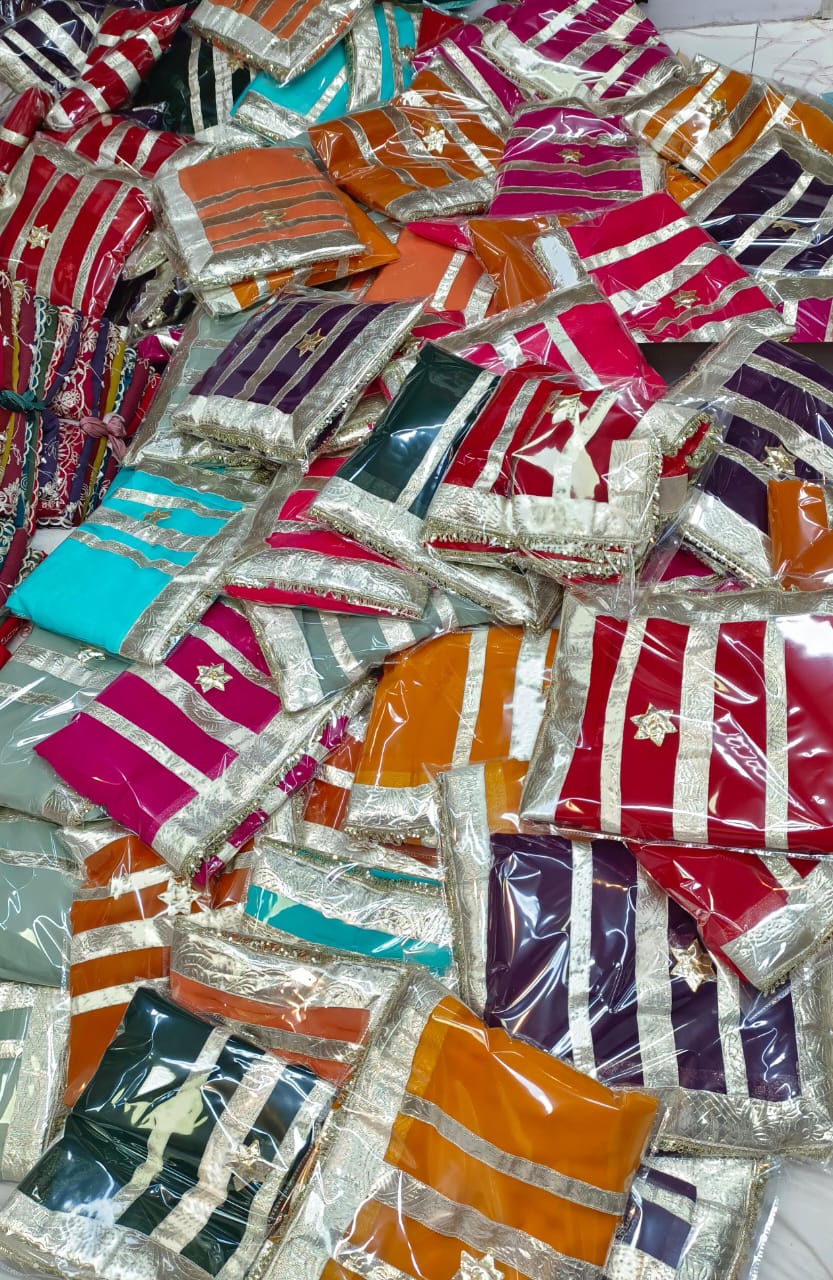 VIRAL GOTAPATI SAREES SET OF 10 x 700₹- MB47